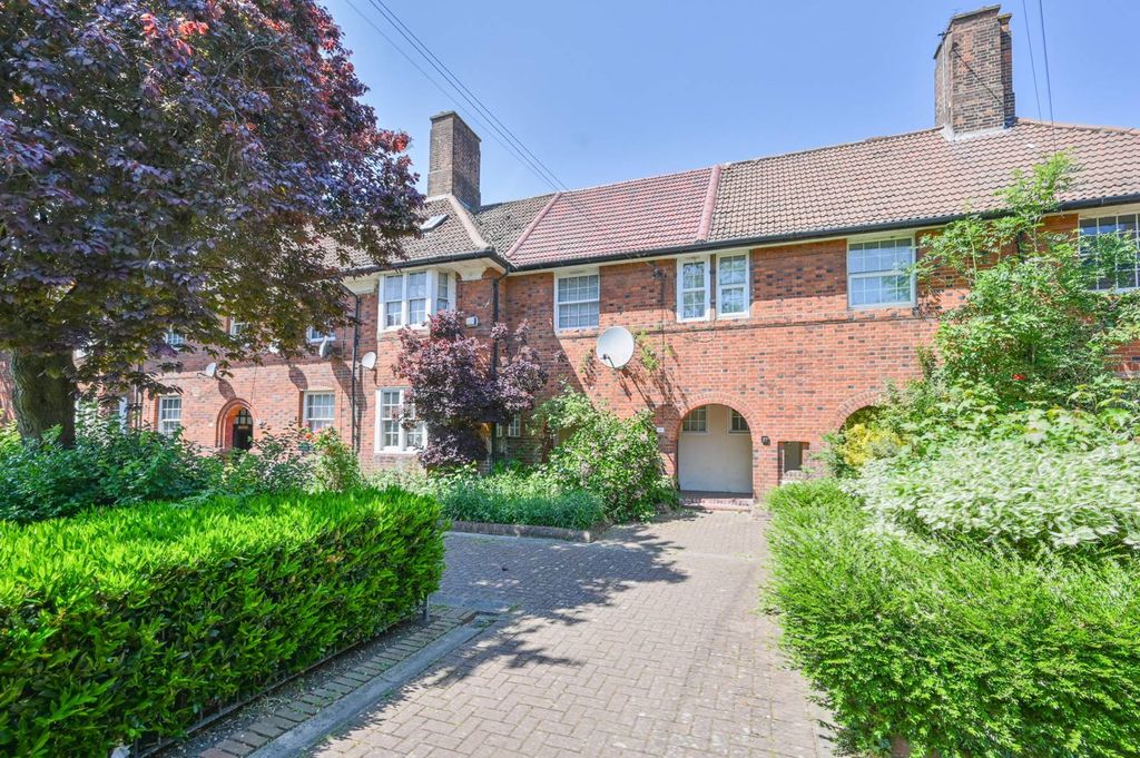 Property photo 1 of 9