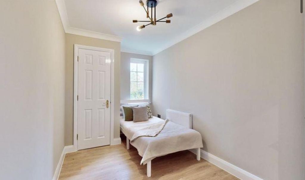 Property photo 1 of 10 Image 1