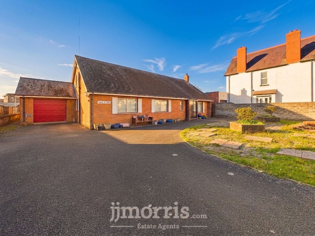 Property photo 1 of 53