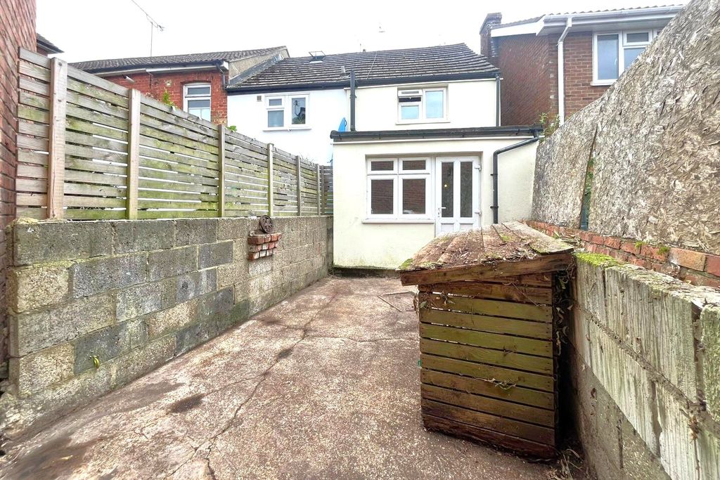 Property photo 2 of 8 Picture No. 06