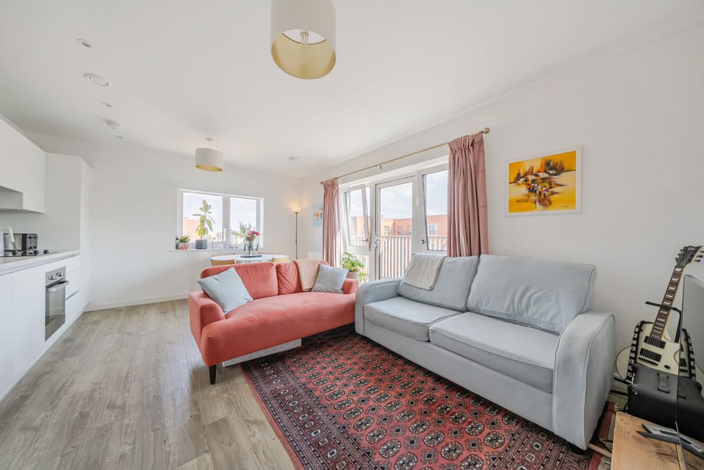 Property photo 1 of 12 1500273-4-6A6c68B...