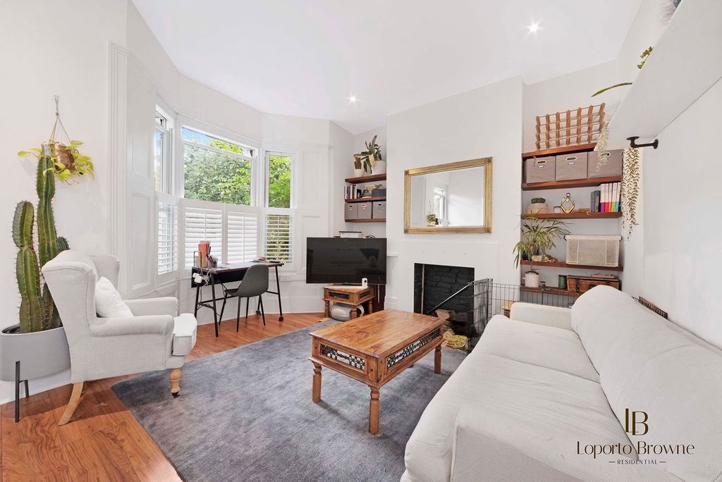 Property photo 1 of 23