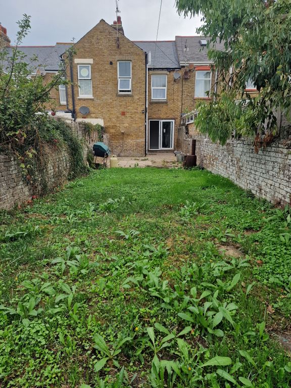 Property photo 3 of 11