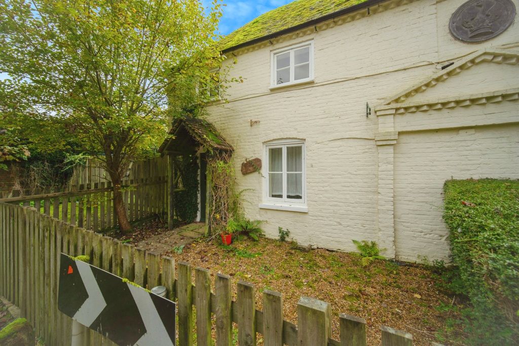Property photo 2 of 17