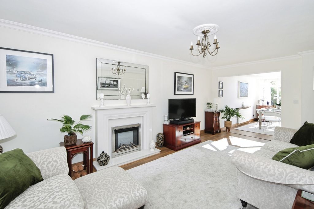 Property photo 2 of 20 Pbox-Img.Jpg