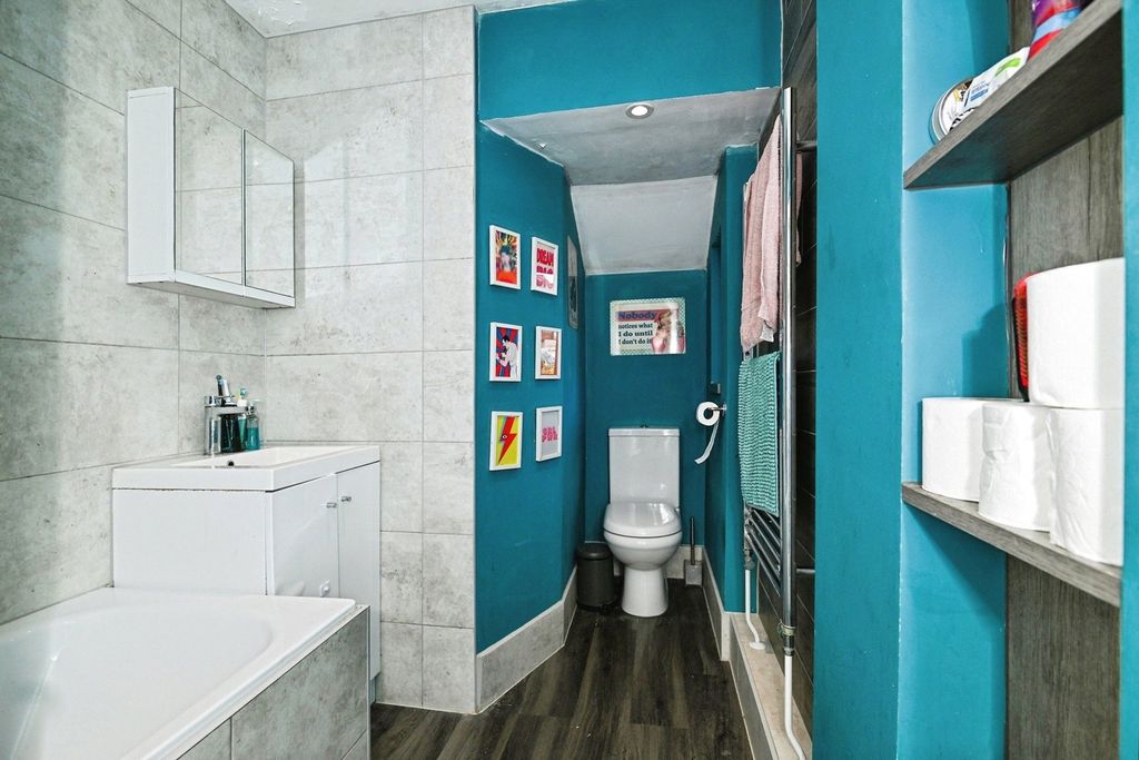 Property photo 2 of 9 Pbox-Img.Jpg