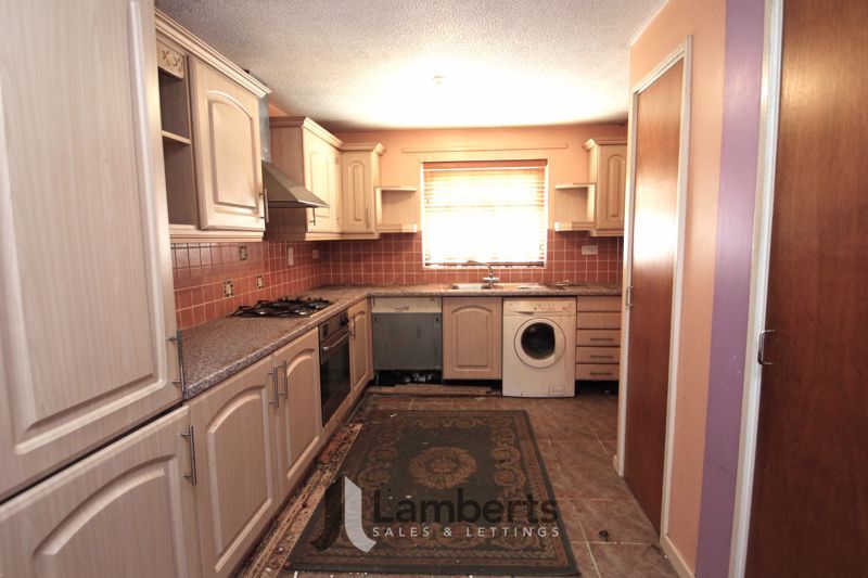 Property photo 2 of 15 Kitchen/Diner