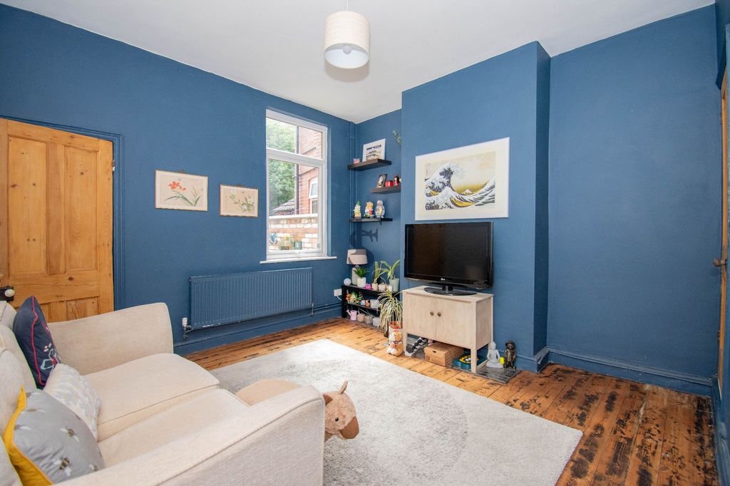 Property photo 2 of 11