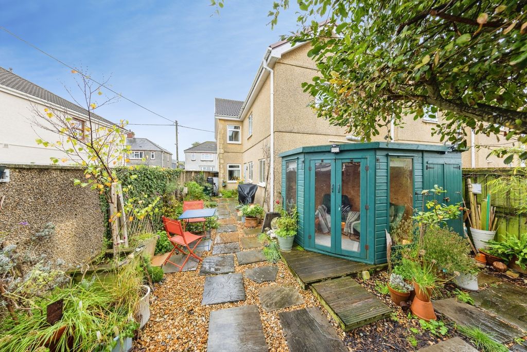 Property photo 3 of 20 Pbox-Img.Jpg