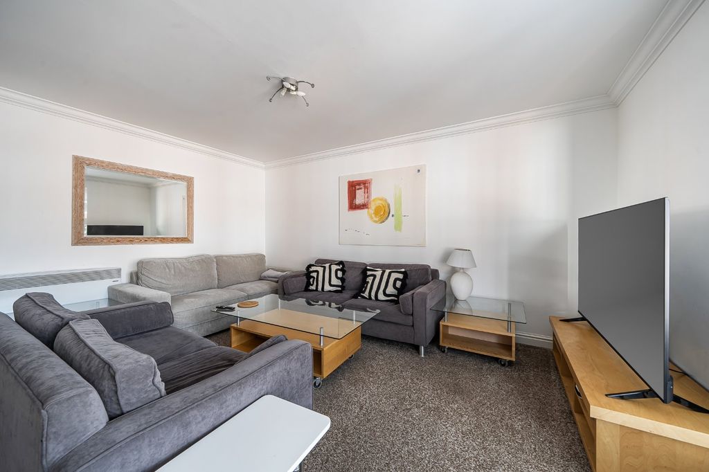 Property photo 3 of 14 Picture No. 05