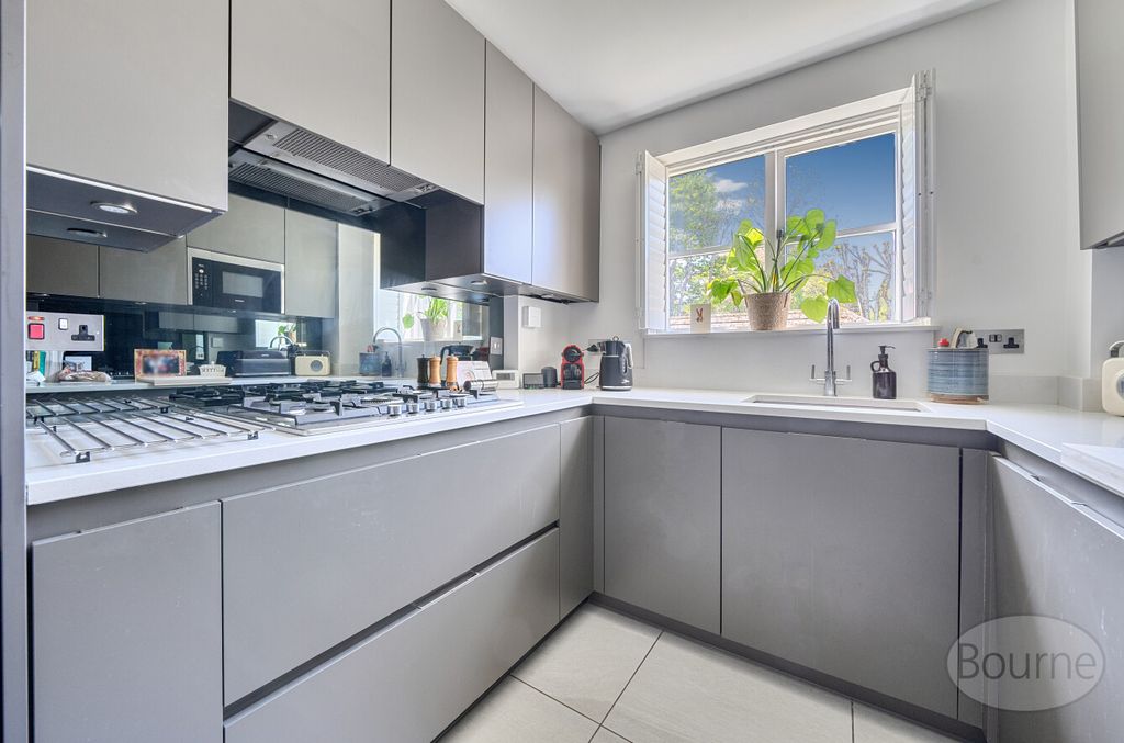 Additional image 5 of 2 bed flat for saleAlbury Road, Guildford, Surrey GU1