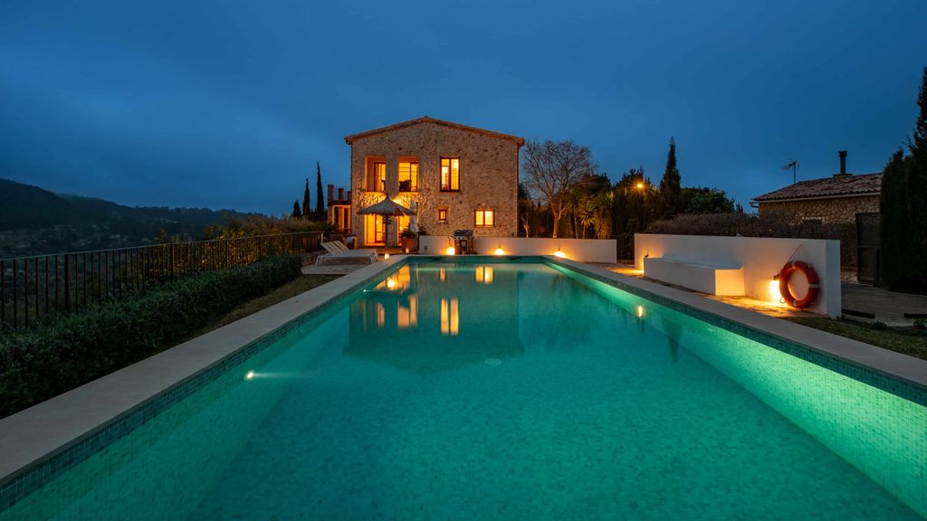 Property photo 1 of 28 1  81219.Jpg