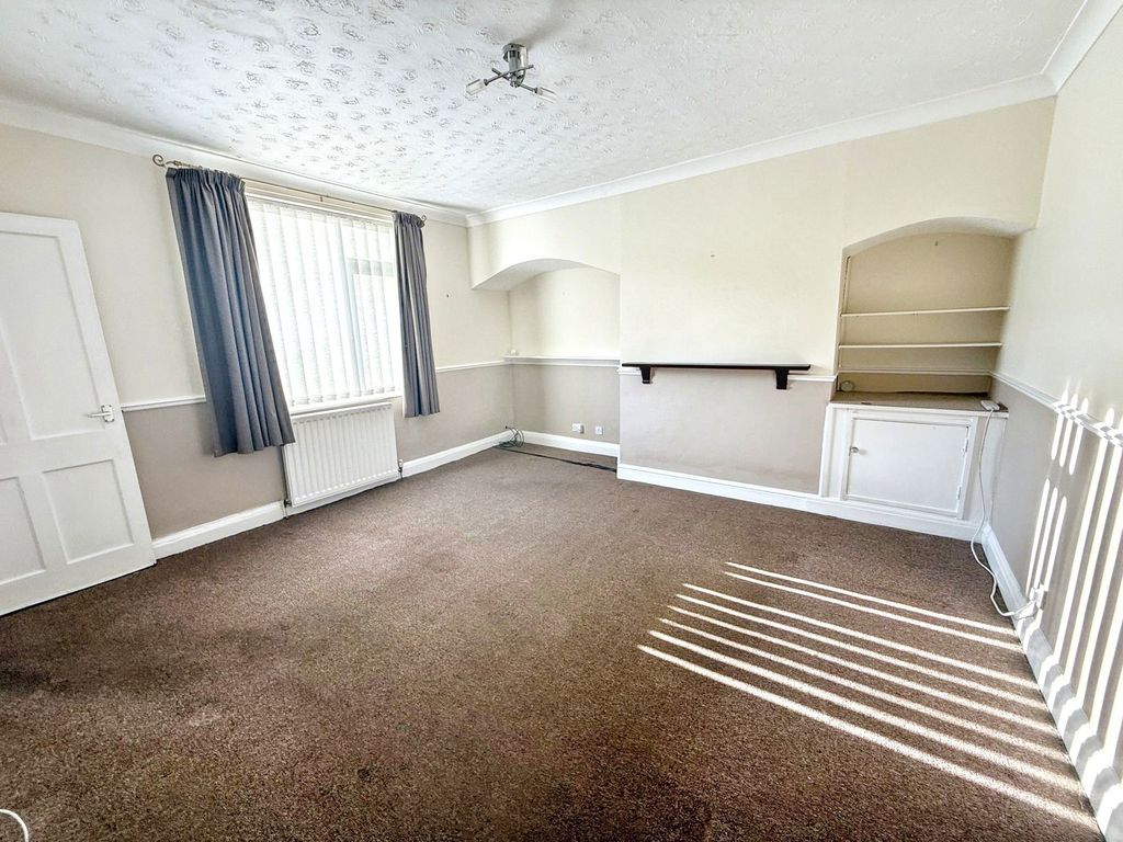 Property photo 3 of 19