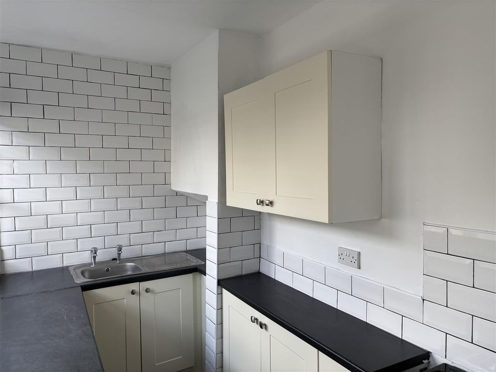 Property photo 3 of 12 Img_1379.Jpg