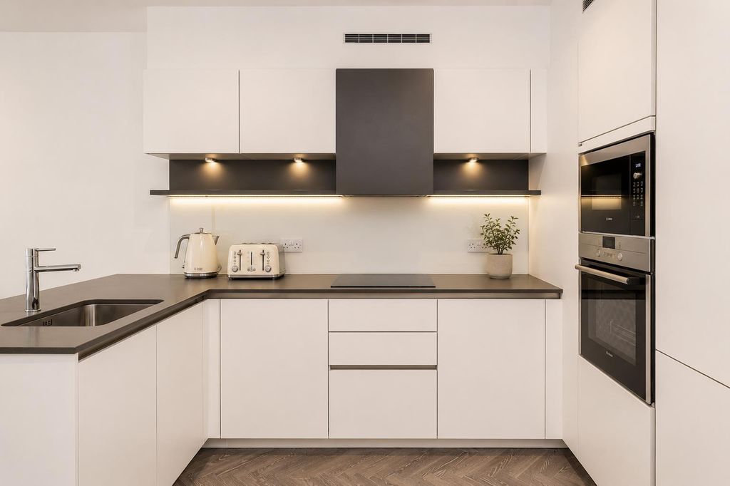 Property photo 2 of 10 Kitchen.Png