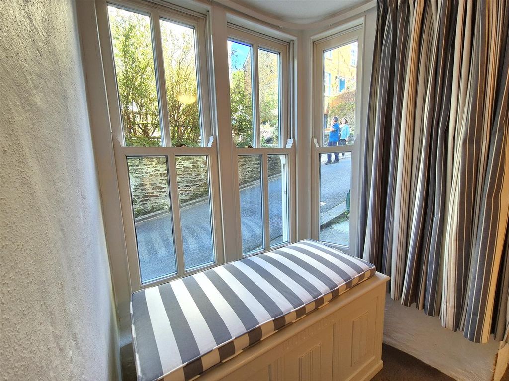 Property photo 3 of 13 Window Seat Bedroom.Jpg