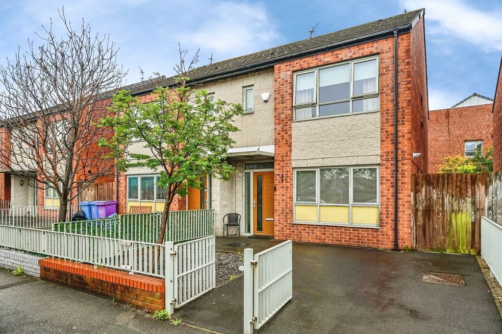 Property photo 1 of 15 Pbox-Img.Jpg