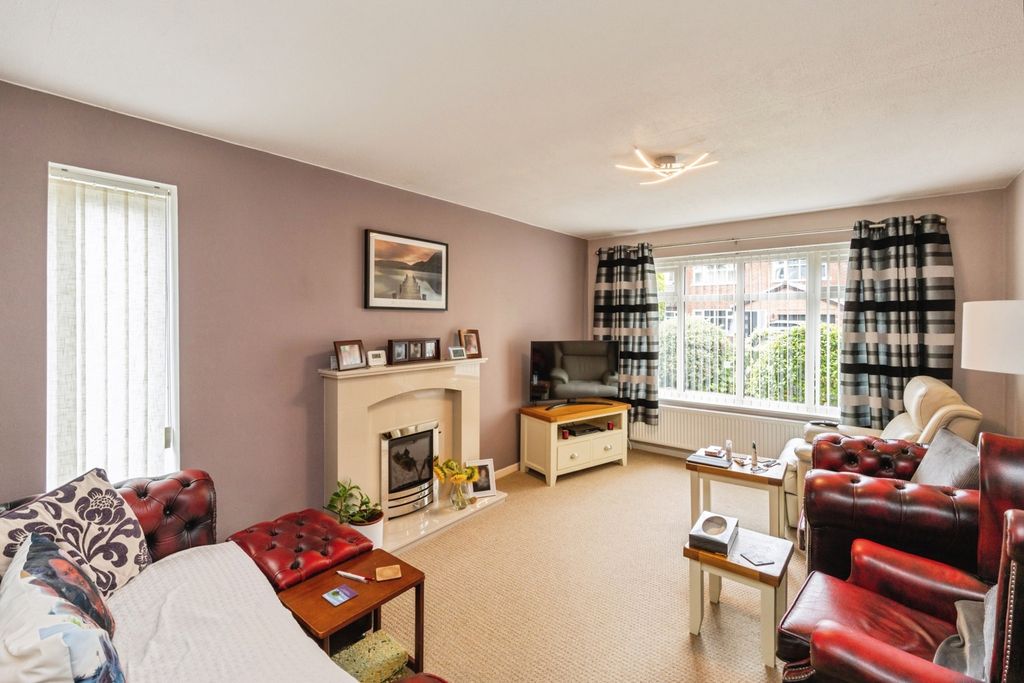 Property photo 2 of 15 Pbox-Img.Jpg