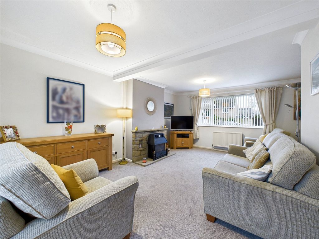 Property photo 2 of 18 Picture No. 28