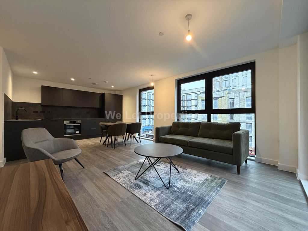 Property photo 1 of 33