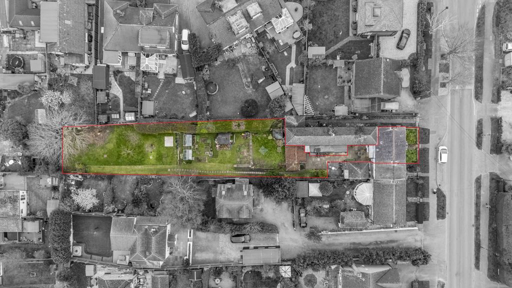 Property photo 2 of 21