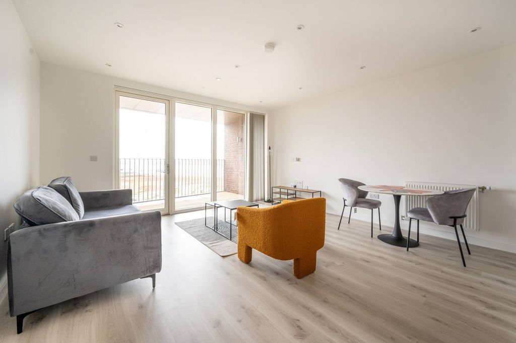 Property photo 2 of 7