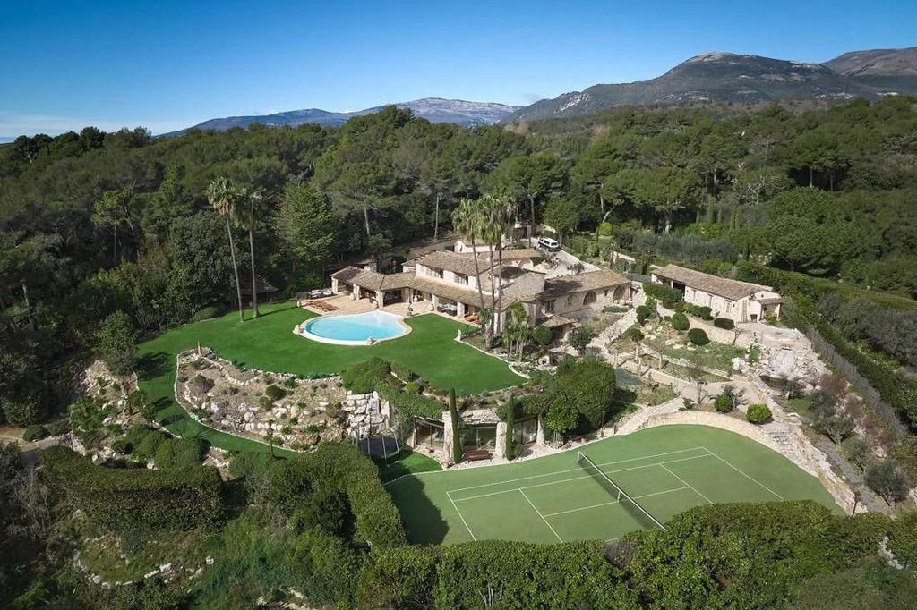 Property photo 1 of 35