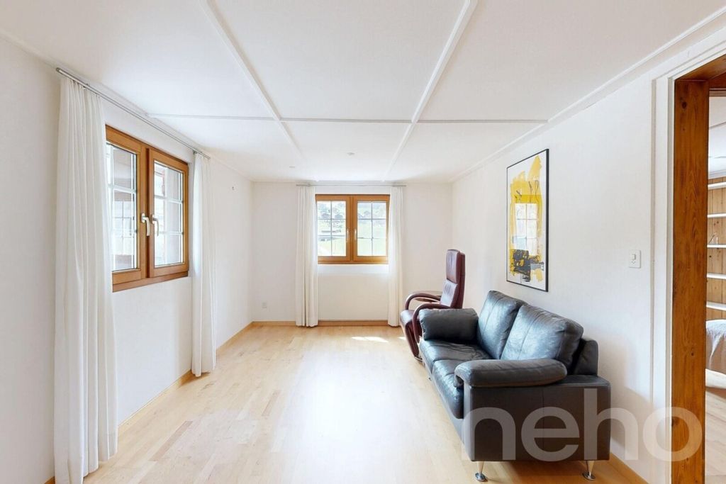 Property photo 3 of 12