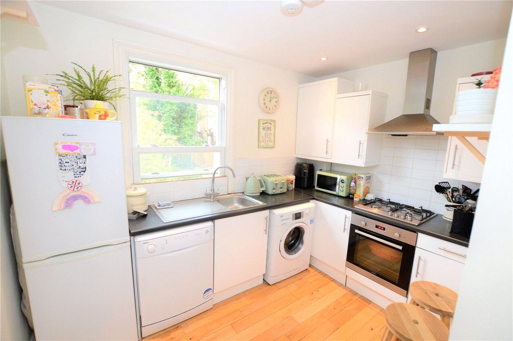 Property photo 3 of 11 Picture No. 06