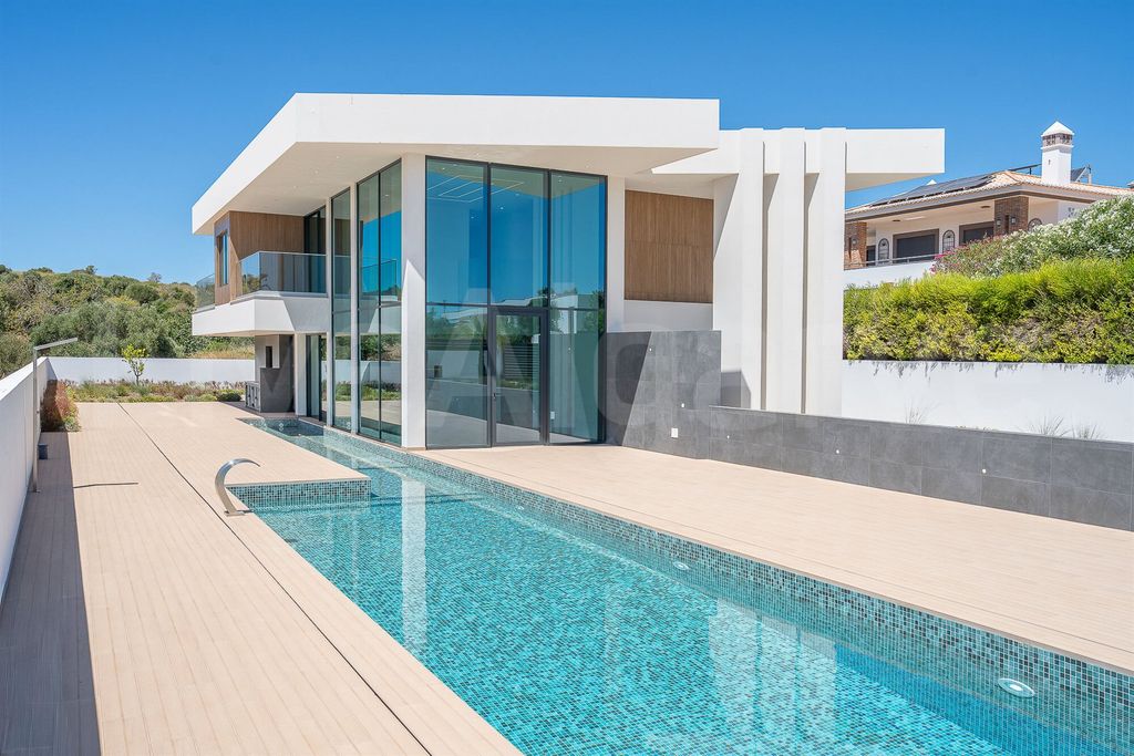 Property photo 1 of 64 Luxury | Ultra-Modern New T3+1 Villa At Poto De Mós For Sale - Lagos