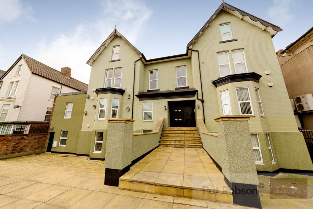Property photo 1 of 7 45 Heaton Road-5-754