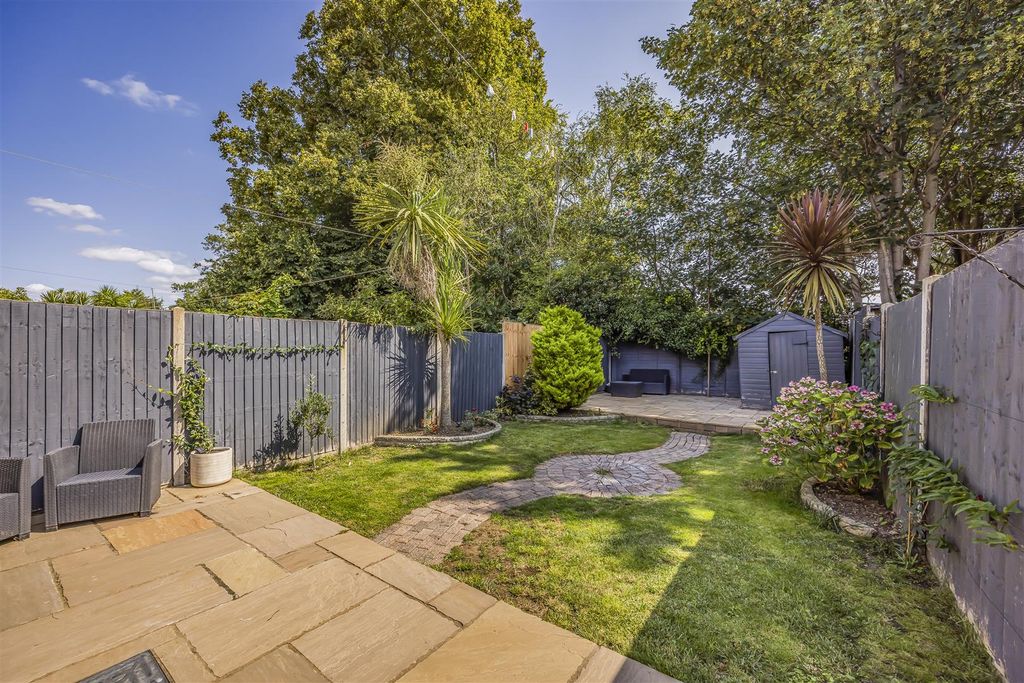 Property photo 2 of 14 68 Mayles Road, Milton-Porticomarketing-Soldby-34.
