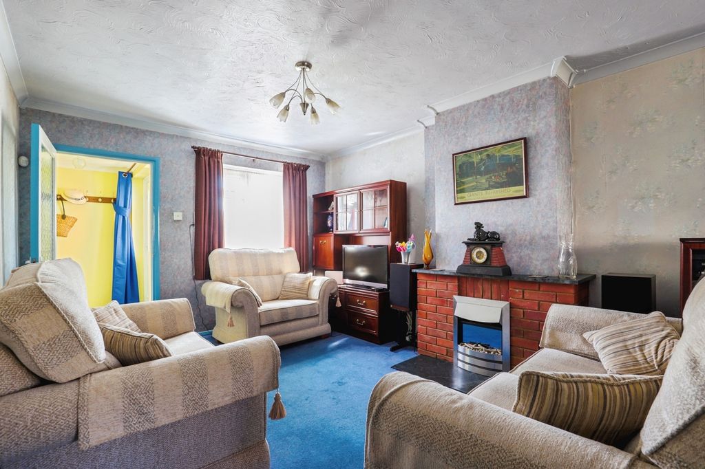 Property photo 3 of 15 Pbox-Img.Jpg