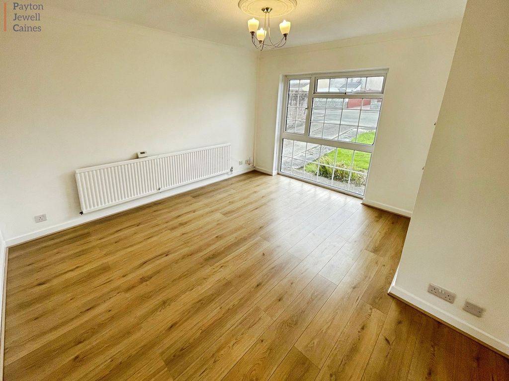 Property photo 2 of 17 Not Specified