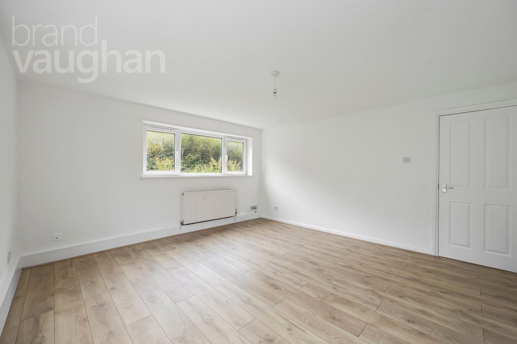Property photo 3 of 18 Picture No. 10
