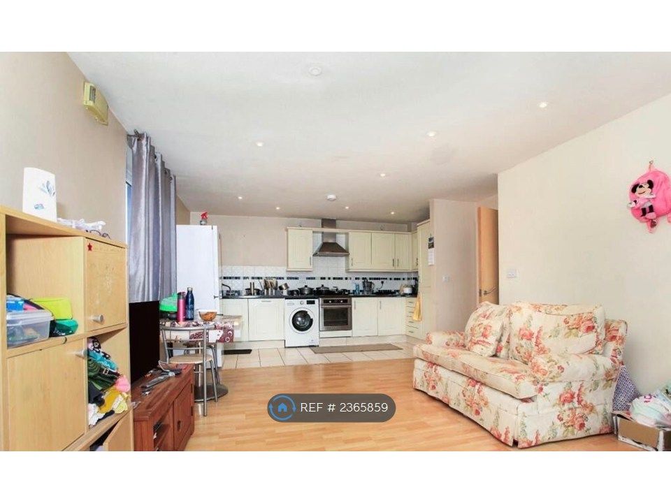 Property photo 3 of 10 Lounge With Open Plan Kitchen