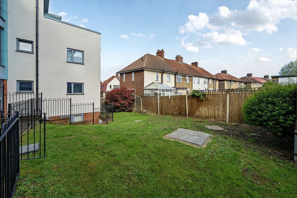 Property photo 3 of 14 Picture No. 09