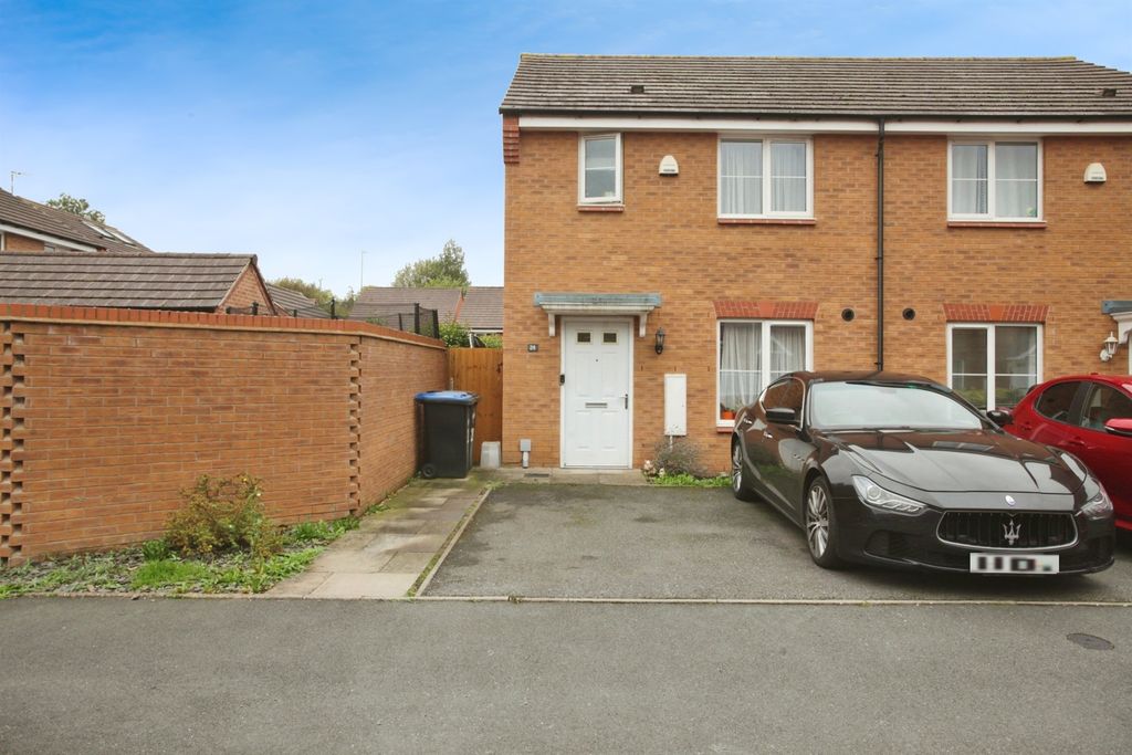 Property photo 2 of 18