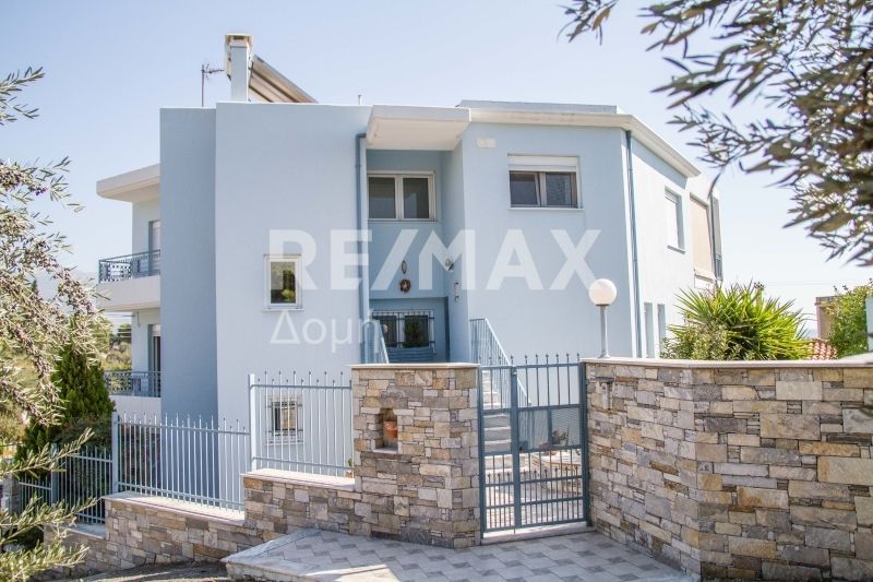 Property photo 1 of 25