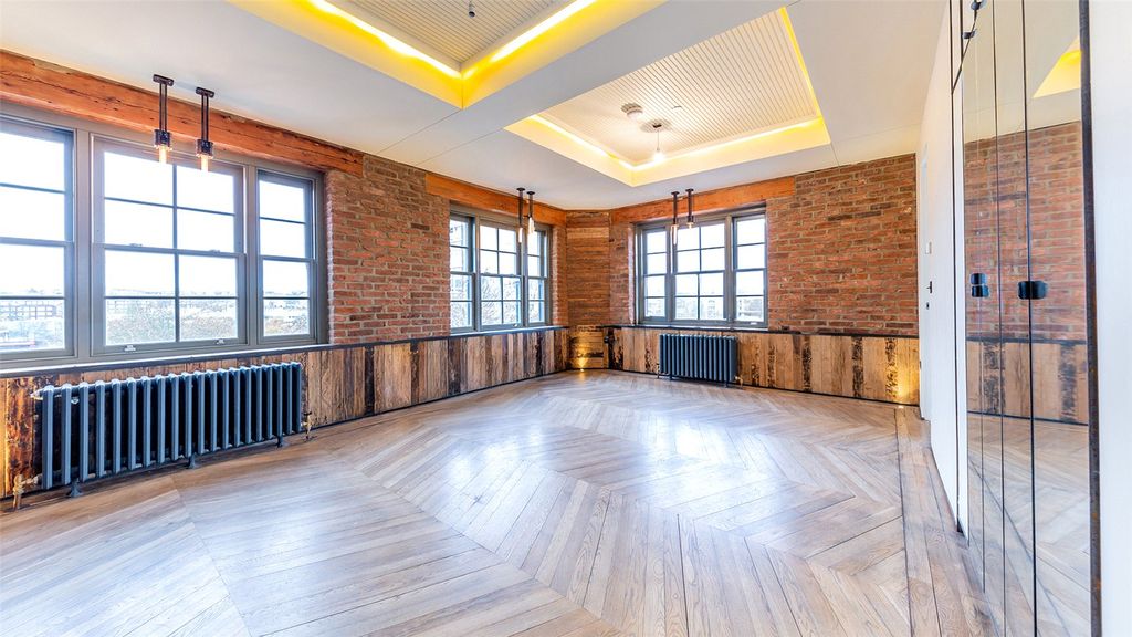 Property photo 2 of 10 Picture No. 07