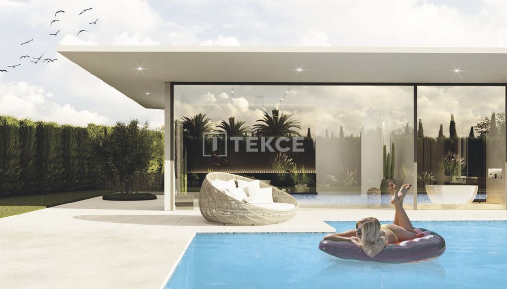 Property photo 3 of 54