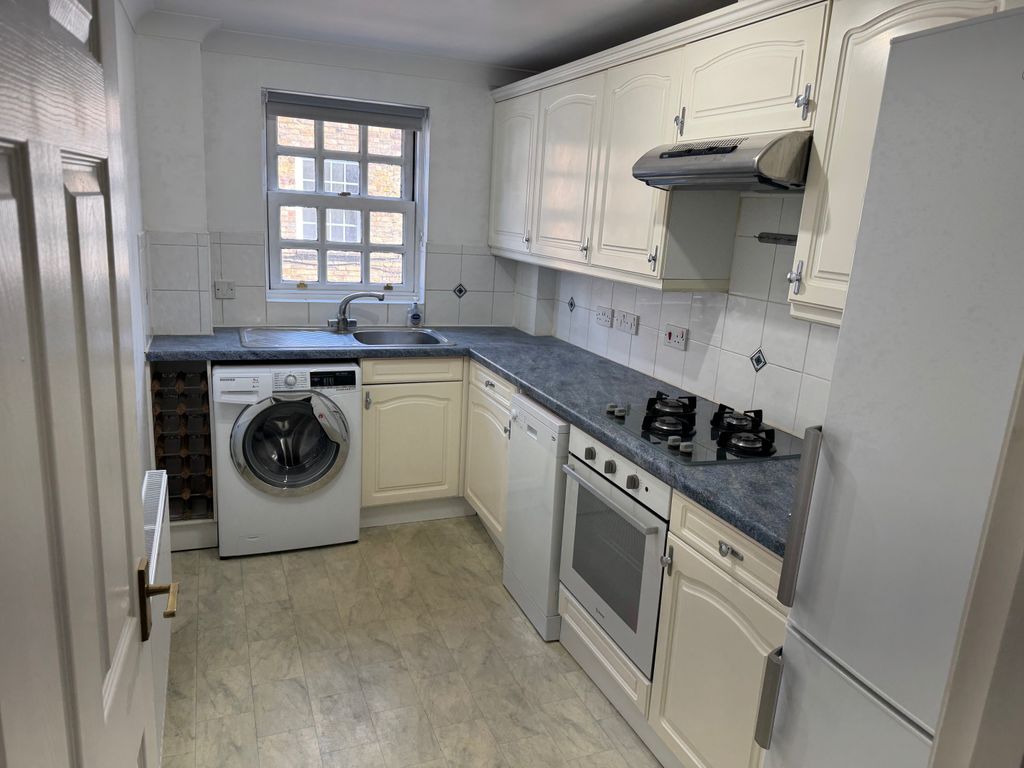 Property photo 3 of 13 Kitchen
