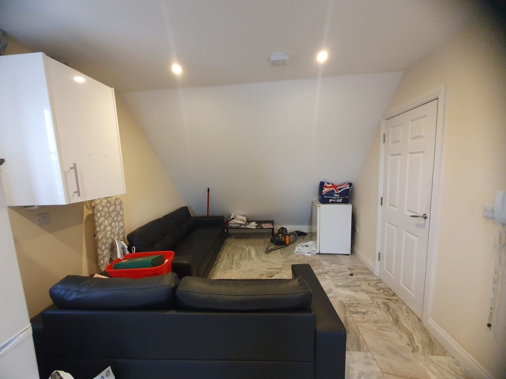 Property photo 2 of 10 Front