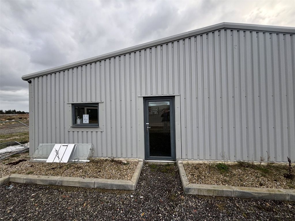 Property photo 2 of 3 Picture No. 02