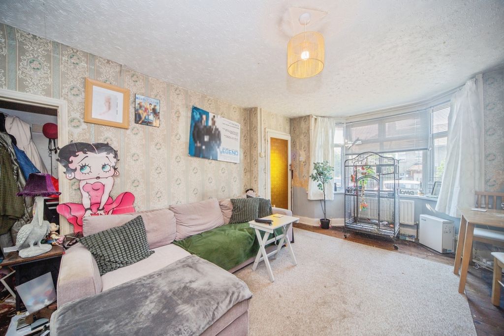 Property photo 2 of 13 Pbox-Img.Jpg