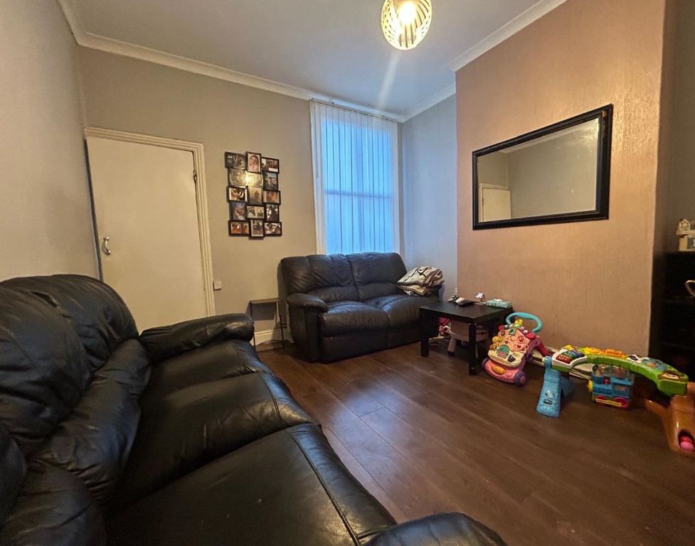 Property photo 3 of 5