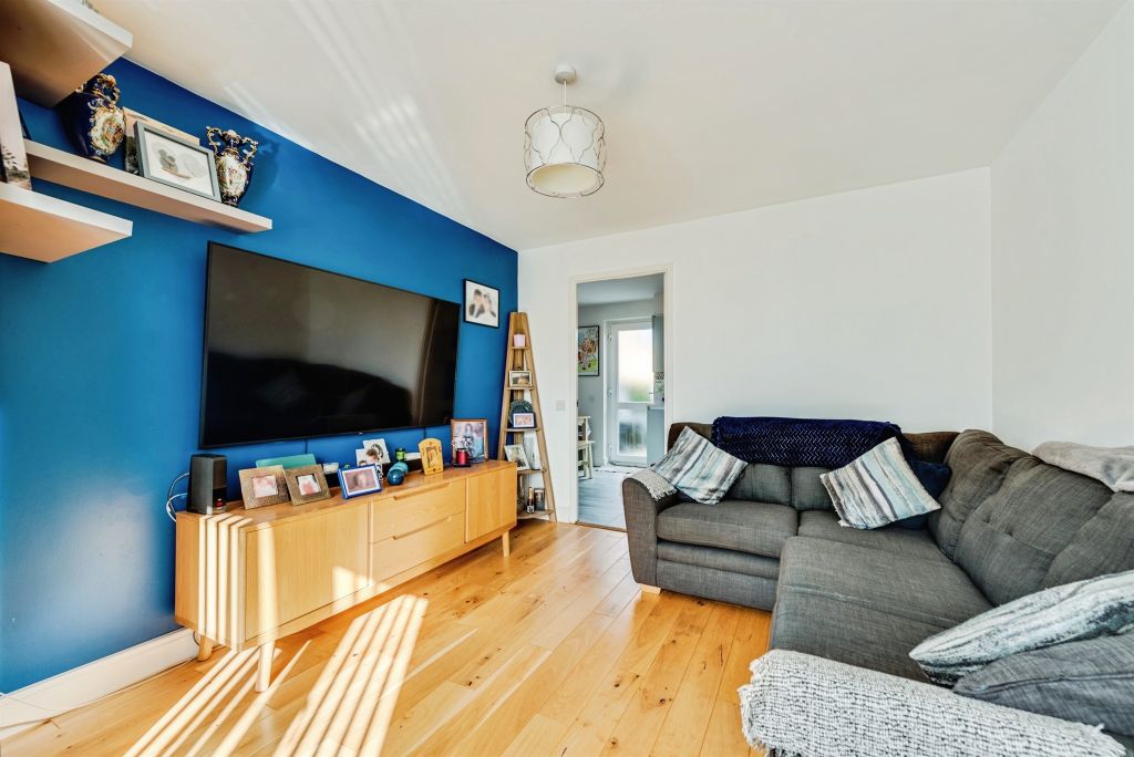 Property photo 3 of 20