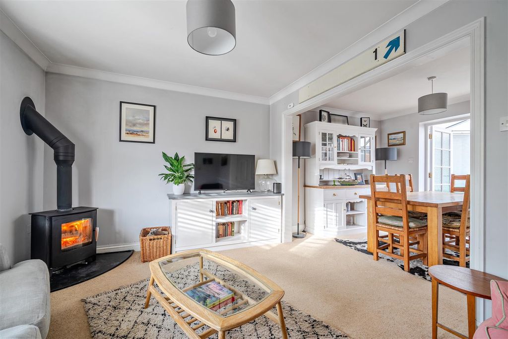 Property photo 2 of 20 1409364-8-698B051F59923.Jpg