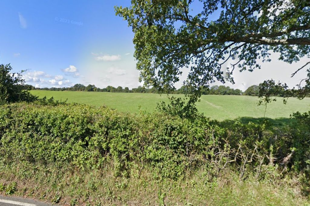 Property photo 3 of 6