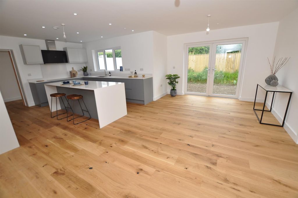 Property photo 2 of 24 _Cygkp8Kde6Ganxdr9Za2G.Jpg